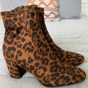 cheetah print boots, soft exterior and super comfy to wear!